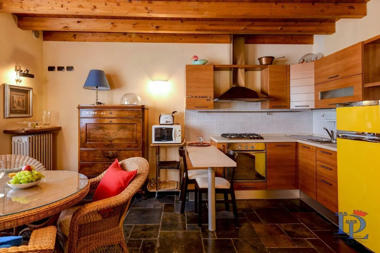 Apartment Desenzanoloft Official Partner Marriott Homes & Villas -Penthouse Never Say Never Sirmione Castle View