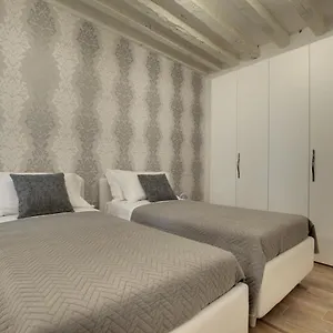 https://castello-ca-del-portego.hotelslidodijesolo.com